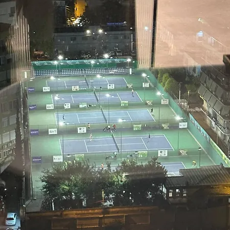The Golden Luxury Downtown *