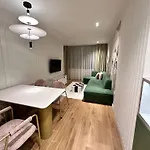 The Golden Luxury Downtown Apartment *