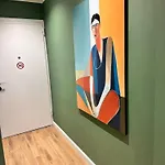 Apartment The Golden Luxury Downtown *