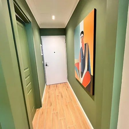 The Golden Luxury Downtown Apartment Tirana