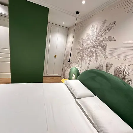 The Golden Luxury Downtown Apartament Tirana