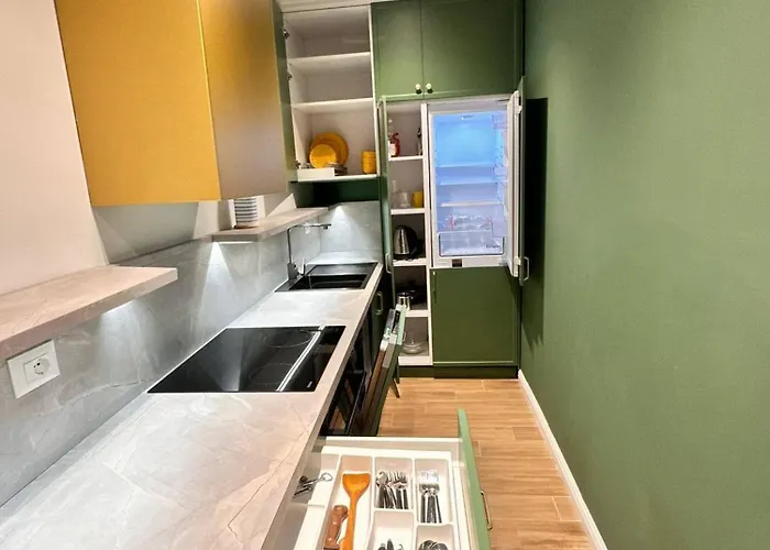 Apartment The Golden Luxury Downtown Tirana