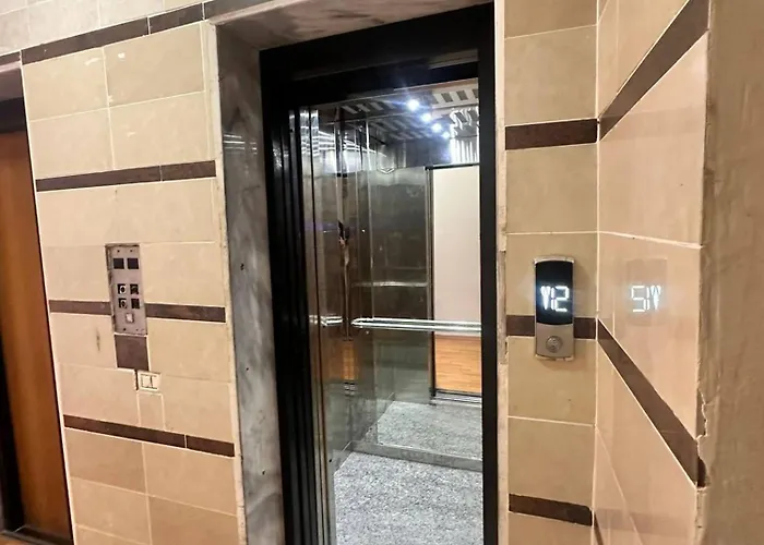 The Golden Luxury Downtown Apartament Tirana